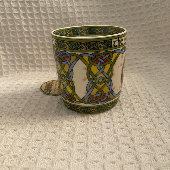 Irish Weave The Irish Harp Mug Bone China NWT - Picture 4 of 6